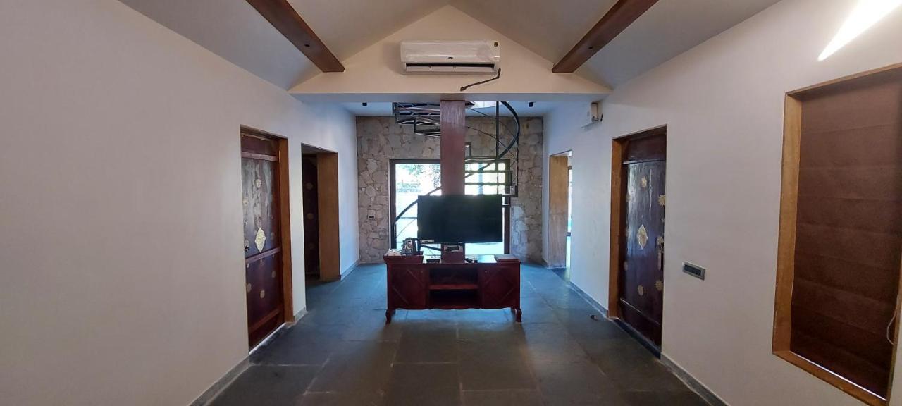 Vikrama Heritage Resort Pavagadh Hālol エクステリア 写真