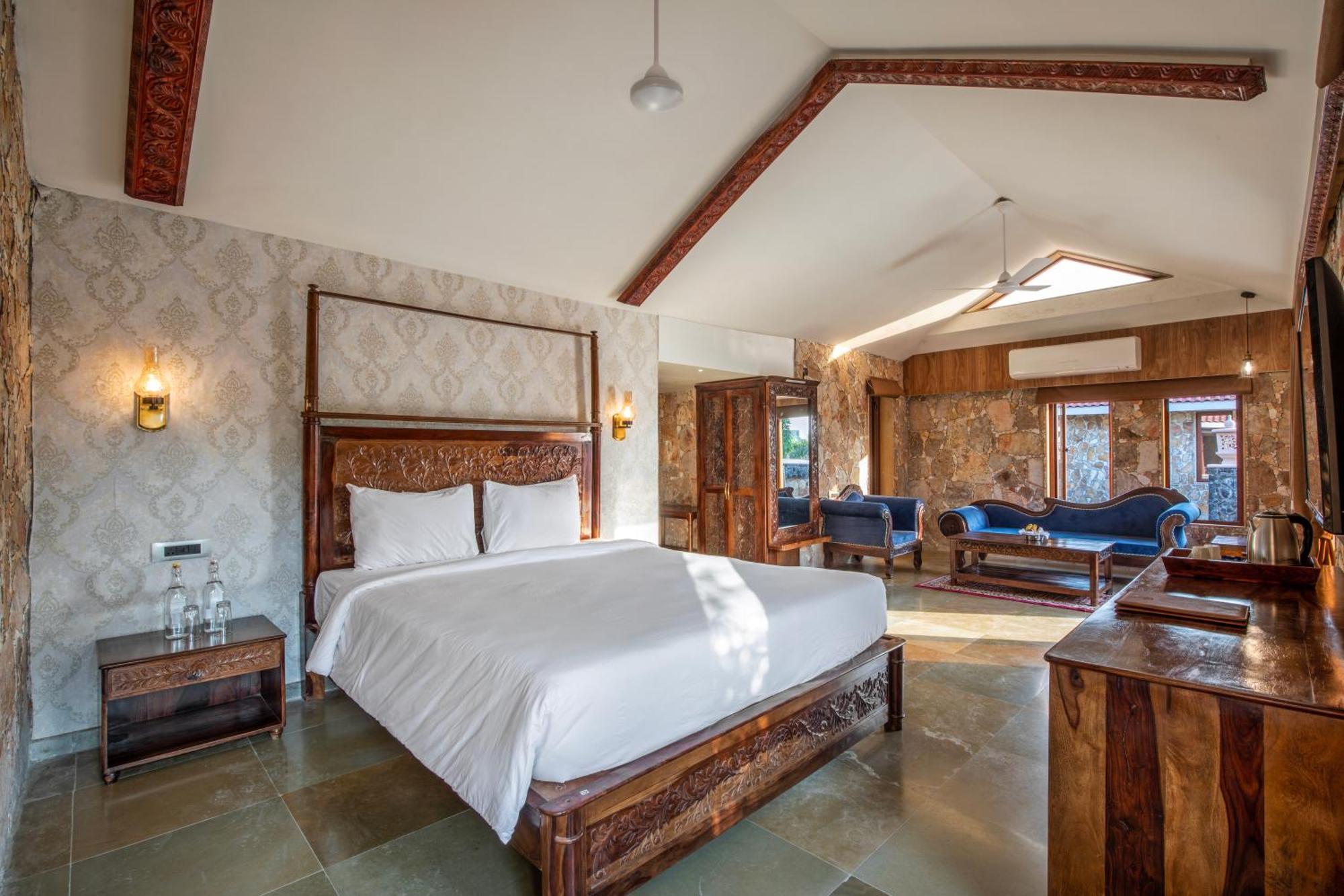 Vikrama Heritage Resort Pavagadh Hālol エクステリア 写真