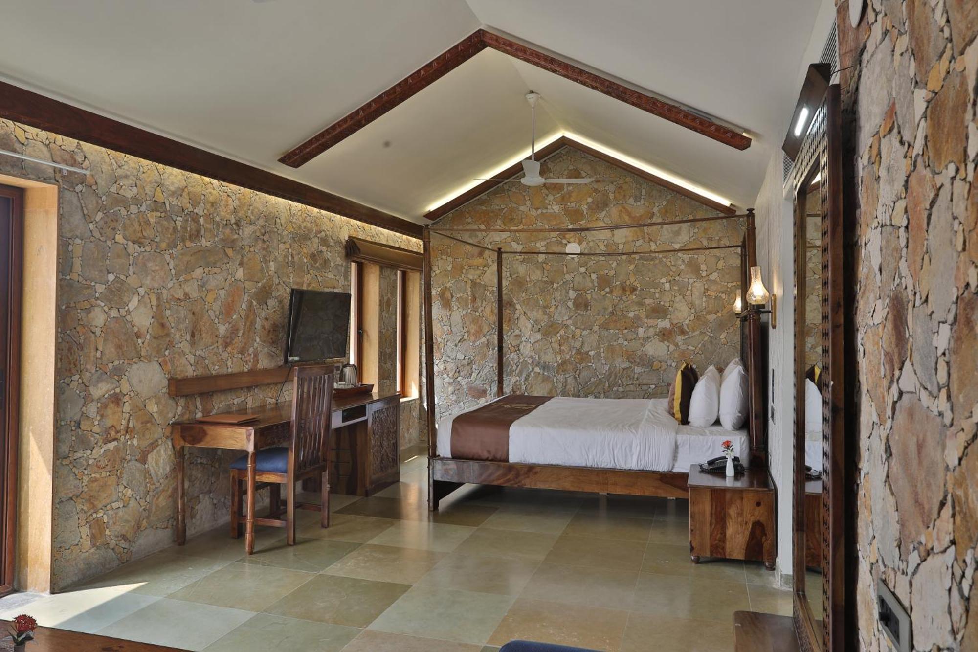 Vikrama Heritage Resort Pavagadh Hālol エクステリア 写真
